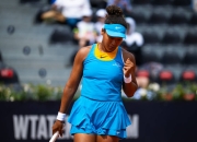 关于大坂直美在FPX比赛中晋级下一阶段，领先优势明显引发热议！上演精彩一战的信息